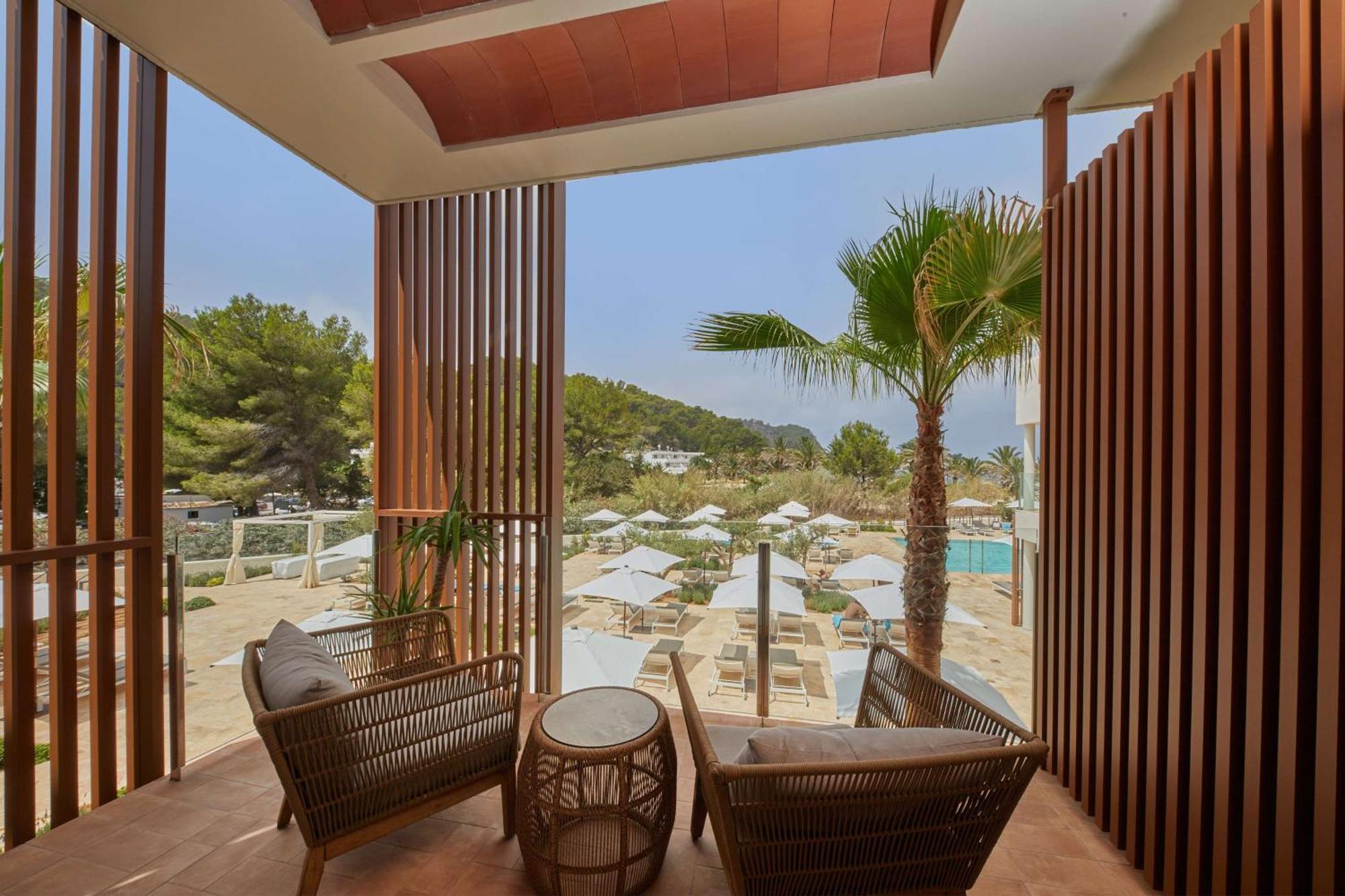 Cala San Miguel Ibiza Resort, Adults Only, Curio Collection By Hilton Port de Sant Miguel Exterior foto