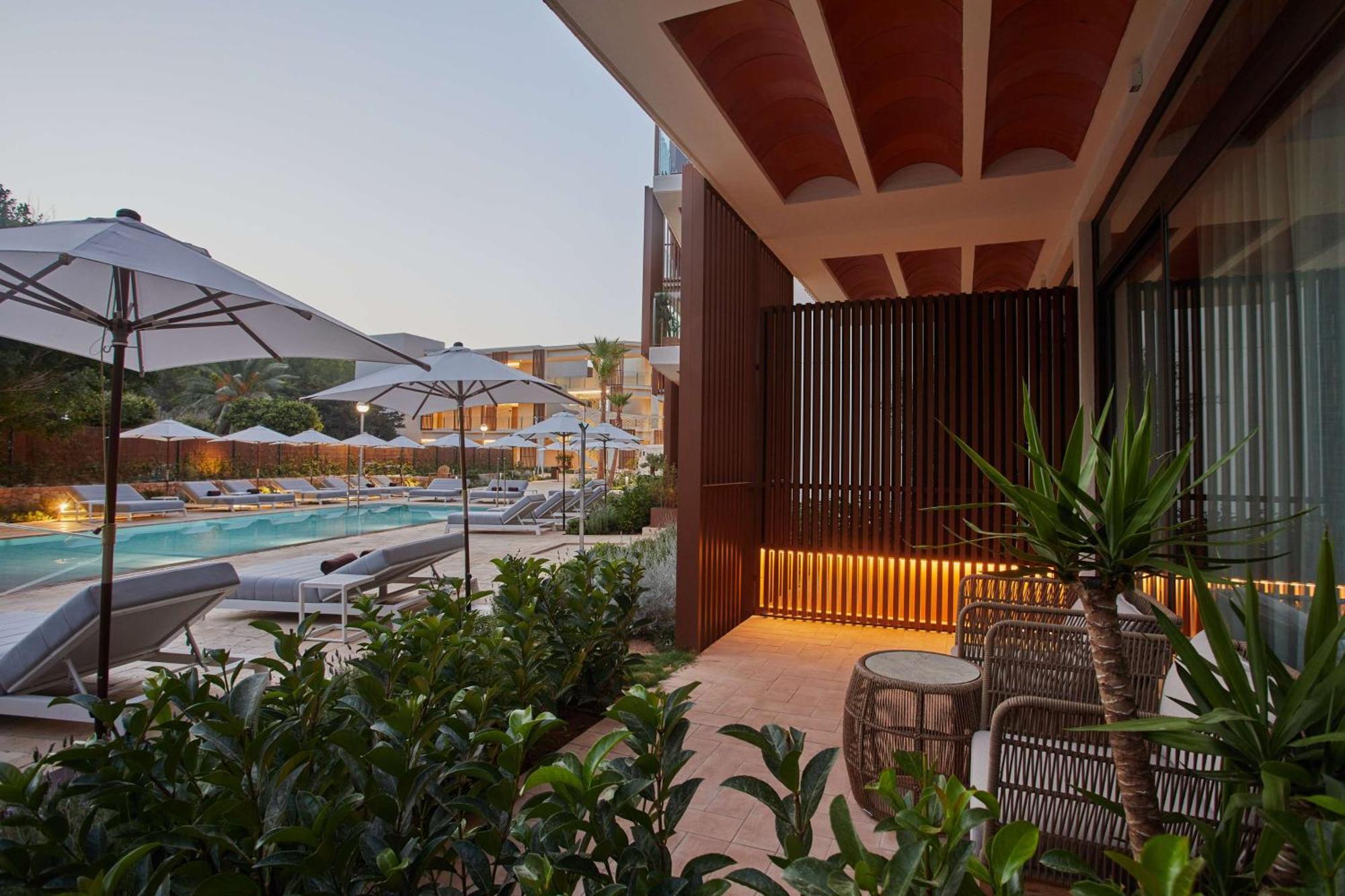 Cala San Miguel Ibiza Resort, Adults Only, Curio Collection By Hilton Port de Sant Miguel Exterior foto