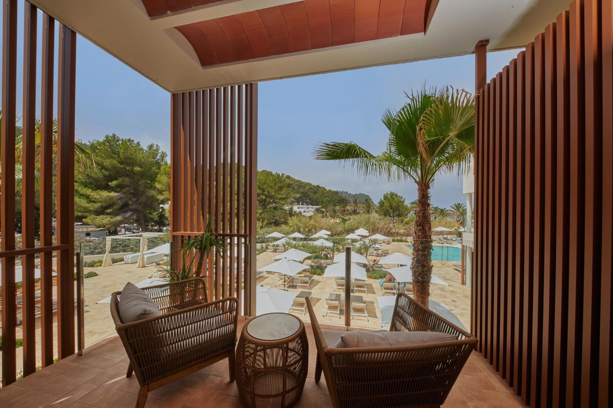 Cala San Miguel Ibiza Resort, Adults Only, Curio Collection By Hilton Port de Sant Miguel Exterior foto