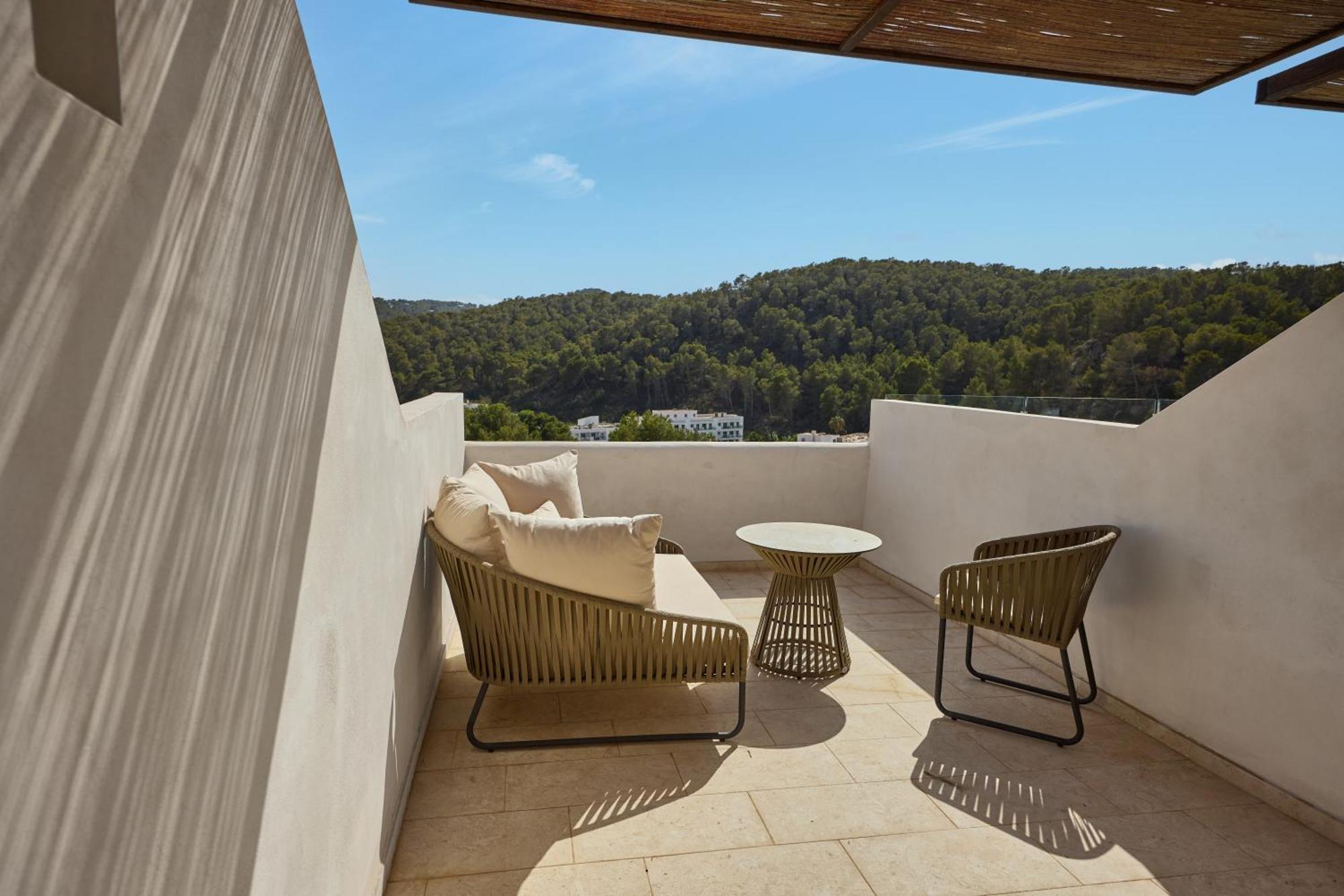 Cala San Miguel Ibiza Resort, Adults Only, Curio Collection By Hilton Port de Sant Miguel Exterior foto